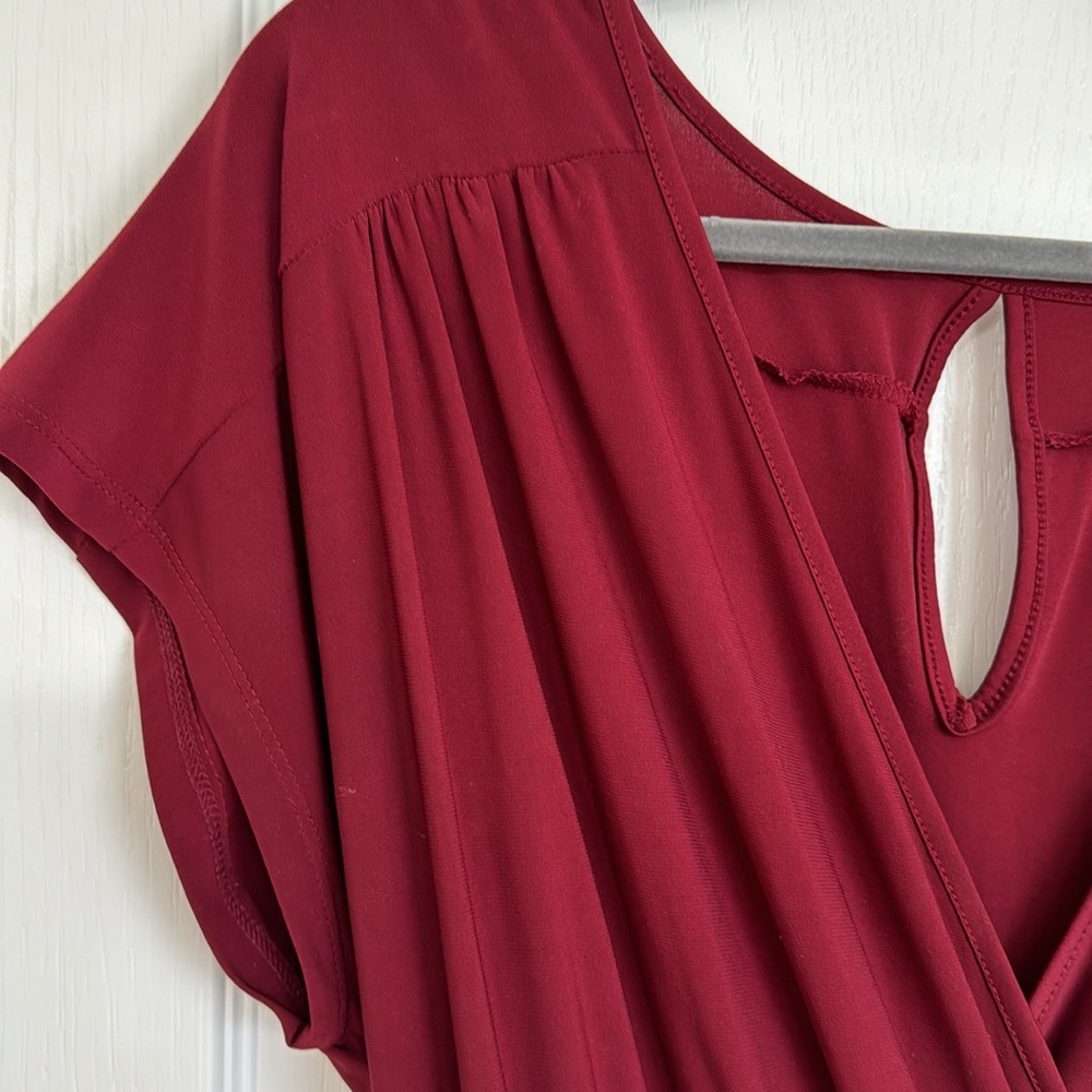 Gilli Burgandy V Neck Jumpsuit - Picture 10 of 14